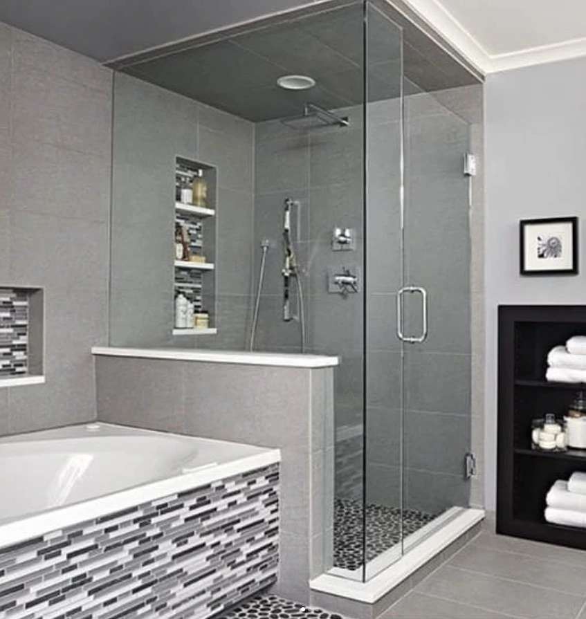 Box de vidro temperado instalado em banheiro moderno em Goiânia