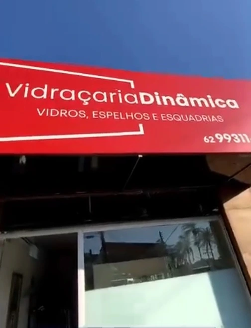 Espelho orgânico decorativo